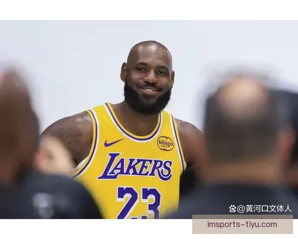 NBA劲敌崛起高薪股权吸引球星詹姆斯副手也参与加盟计划